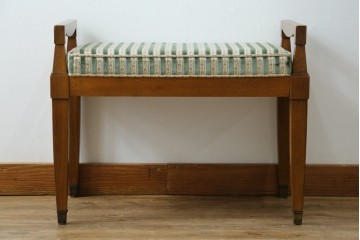 中古　DREXEL HERITAGE(ドレクセルヘリテイジ)　直線的なフォルムが美しいオットマン　(R-062637)