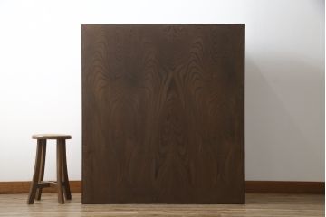 中古　岩谷堂箪笥　波打つ様な木目と重厚感ある金具が趣き深い衣装箪笥(整理箪笥、収納たんす、和タンス、引き出し)(R-062639)