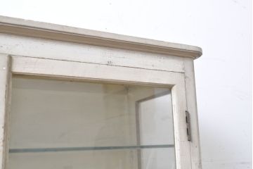 和製アンティーク　脚(台輪)リメイク　ホワイトカラーが可愛らしいケビントガラスケース(ショーケース、陳列棚、飾り棚、収納棚)(R-062641)