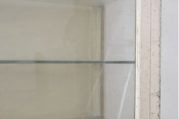 和製アンティーク　脚(台輪)リメイク　ホワイトカラーが可愛らしいケビントガラスケース(ショーケース、陳列棚、飾り棚、収納棚)(R-062641)