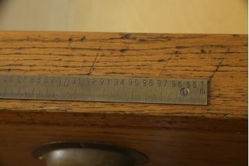 イギリスアンティーク　オーク材　使い込まれた木の風合いが魅力のシャツケース(ガラスケース、ショーケース、店舗什器、引き出し、陳列棚)(R-062646)