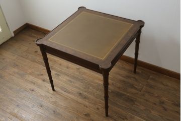 中古　DREXEL HERITAGE(ドレクセルヘリテイジ)　レザートップがおしゃれなゲームテーブル(ダイニングテーブル、サイドテーブル、食卓、2人掛け、机、在宅ワーク用、在宅用、ワークデスク、本革)(R-062648)