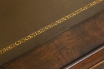中古　DREXEL HERITAGE(ドレクセルヘリテイジ)　レザートップがおしゃれなゲームテーブル(ダイニングテーブル、サイドテーブル、食卓、2人掛け、机、在宅ワーク用、在宅用、ワークデスク、本革)(R-062648)
