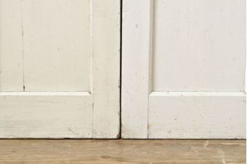 アンティーク建具　ペイント仕上げ限定　落ち着いた雰囲気を演出する古い学校のガラス戸2枚セット(引き戸、建具)(R-062649)