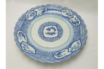 江戸期　古伊万里　染付　線描　松竹梅文　花唐草　1尺4寸皿　約44cm　大皿(一尺四寸、和食器、和皿)(R-062656)