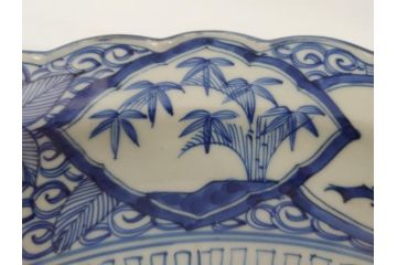 江戸期　古伊万里　染付　線描　松竹梅文　花唐草　1尺4寸皿　約44cm　大皿(一尺四寸、和食器、和皿)(R-062656)