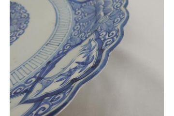 江戸期　古伊万里　染付　線描　松竹梅文　花唐草　1尺4寸皿　約44cm　大皿(一尺四寸、和食器、和皿)(R-062656)
