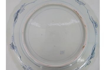 江戸期　古伊万里　染付　線描　松竹梅文　花唐草　1尺4寸皿　約44cm　大皿(一尺四寸、和食器、和皿)(R-062656)