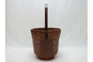 八木澤啓造(蒼かん)　時雨花籠(共箱付き、花入、竹工芸、花カゴ、竹細工、手付、竹かご)(R-062662)