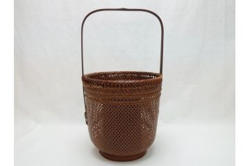 八木澤啓造(蒼かん)　時雨花籠(共箱付き、花入、竹工芸、花カゴ、竹細工、手付、竹かご)(R-062662)