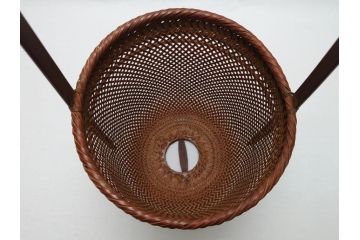 八木澤啓造(蒼かん)　時雨花籠(共箱付き、花入、竹工芸、花カゴ、竹細工、手付、竹かご)(R-062662)