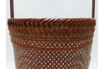 八木澤啓造(蒼かん)　時雨花籠(共箱付き、花入、竹工芸、花カゴ、竹細工、手付、竹かご)(R-062662)