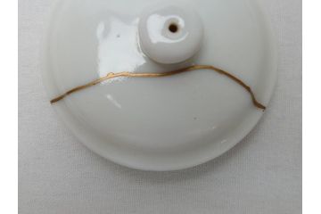  	三浦竹泉　白磁　古窯　水注(共箱付き、茶道具、煎茶道、書道、水次、みずつぎ、茶陶、京焼、茶器)(R-062675)