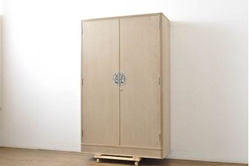 中古　伝統工芸士　田澤謙介作　繊細な金具が上品な雰囲気を演出する加茂総桐箪笥(大丸、桐たんす、着物箪笥、引き出し、衣装タンス、和タンス)(R-062685)