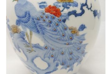 酒井田柿右衛門　花鳥文　孔雀　牡丹　花瓶(花器、花入れ、フラワーベース)(R-062689)