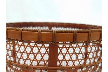 八木澤啓造　黙心　古竹六ツ目手付籠　手付花籠(共箱付き、花器、花入、竹編み、竹工芸、竹籠)(R-062692)