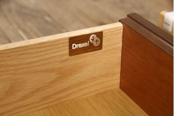 中古　美品　DREXEL HERITAGE(ドレクセルヘリテイジ)のFRANCESCA(フランチェスカ)シリーズ　優美な佇まいのチェスト(引き出し)(定価約84万円)(R-062694)