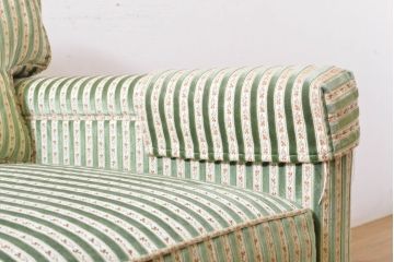 中古　美品　DREXEL HERITAGE(ドレクセルヘリテイジ)　クラシカルなお部屋づくりにおすすめ!　ストライプ模様が素敵な3シートクッションソファ(3人掛け、3P、三人掛け)(R-062695)