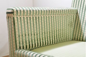 中古　美品　DREXEL HERITAGE(ドレクセルヘリテイジ)　クラシカルなお部屋づくりにおすすめ!　ストライプ模様が素敵な3シートクッションソファ(3人掛け、3P、三人掛け)(R-062695)