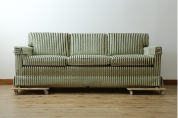 中古　美品　DREXEL HERITAGE(ドレクセルヘリテイジ)　クラシカルなお部屋づくりにおすすめ!　ストライプ模様が素敵な3シートクッションソファ　(R-062695)