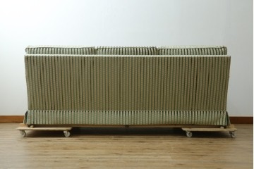 中古　美品　DREXEL HERITAGE(ドレクセルヘリテイジ)　クラシカルなお部屋づくりにおすすめ!　ストライプ模様が素敵な3シートクッションソファ　(R-062695)