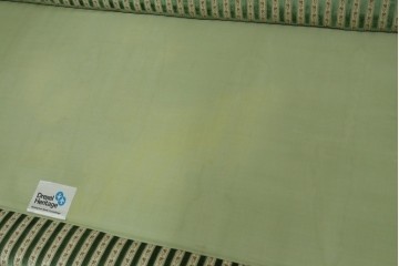中古　美品　DREXEL HERITAGE(ドレクセルヘリテイジ)　クラシカルなお部屋づくりにおすすめ!　ストライプ模様が素敵な3シートクッションソファ　(R-062695)