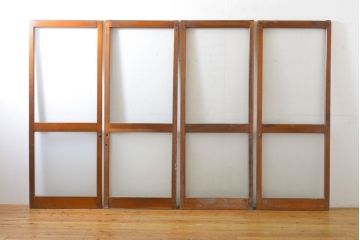 アンティーク建具　シンプルなデザインでお部屋に取り入れやすいガラス戸4枚セット(引き戸、建具)(R-062706)