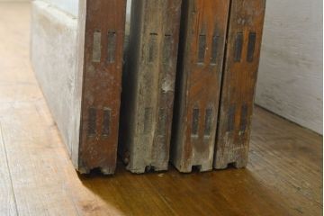アンティーク建具　シンプルなデザインでお部屋に取り入れやすいガラス戸4枚セット(引き戸、建具)(R-062706)