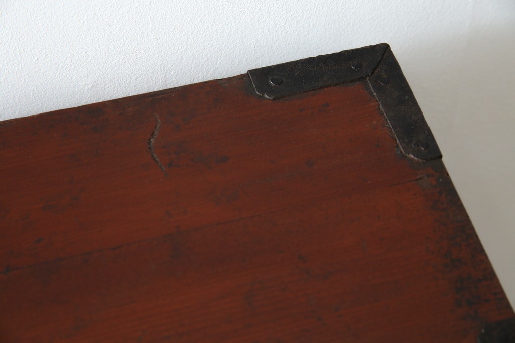 和製アンティーク　明治期　前面栗材　閂(カンヌキ)付き　古びた佇まいが趣き深い最上箪笥(時代箪笥)　(R-062719)