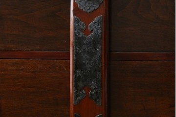 和製アンティーク　明治期　前面栗材　閂(カンヌキ)付き　古びた佇まいが趣き深い最上箪笥(時代箪笥)　(R-062719)