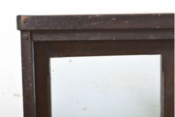 和製アンティーク　おしゃれなディスプレイが叶う!凝ったデザインが目を惹く台形の卓上ガラスケース(ショーケース、飾り棚、陳列棚、店舗什器)(R-062720)