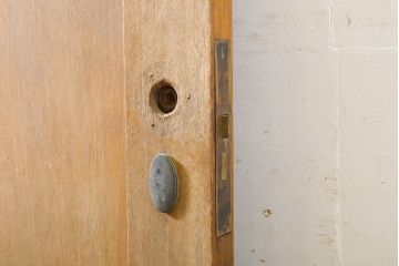 アンティーク建具　レトロな空間づくりにおすすめなドア1枚(扉、木製ドア、建具)(R-062725)