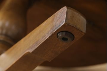 和製ビンテージ　北海道民芸家具　希少な絶版品!!特大サイズのラウンドダイニングテーブル(丸テーブル、ラウンドテーブル、4人掛け、6人掛け、ヴィンテージ)(R-062733)