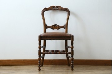 中古　美品　イギリス高級家具　THEODORE ALEXANDER(セオドア・アレキサンダー)　挽物脚が目を惹く!クラシカルなデザインがおしゃれなダイニングチェア　(R-062735)