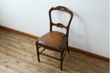 中古　美品　イギリス高級家具　THEODORE ALEXANDER(セオドア・アレキサンダー)　挽物脚が目を惹く!クラシカルなデザインがおしゃれなダイニングチェア　(R-062735)