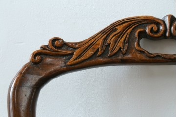 中古　美品　イギリス高級家具　THEODORE ALEXANDER(セオドア・アレキサンダー)　挽物脚が目を惹く!クラシカルなデザインがおしゃれなダイニングチェア　(R-062735)