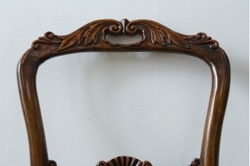 中古　美品　イギリス高級家具　THEODORE ALEXANDER(セオドア・アレキサンダー)　挽物脚が目を惹く!クラシカルなデザインがおしゃれなダイニングチェア　(R-062735)