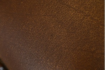 中古　美品　イギリス高級家具　THEODORE ALEXANDER(セオドア・アレキサンダー)　挽物脚が目を惹く!クラシカルなデザインがおしゃれなダイニングチェア　(R-062735)