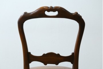 中古　美品　イギリス高級家具　THEODORE ALEXANDER(セオドア・アレキサンダー)　挽物脚が目を惹く!クラシカルなデザインがおしゃれなダイニングチェア　(R-062735)