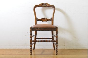 中古　美品　イギリス高級家具　THEODORE ALEXANDER(セオドア・アレキサンダー)　挽物脚が目を惹く!クラシカルなデザインがおしゃれなダイニングチェア(椅子)(R-062735)