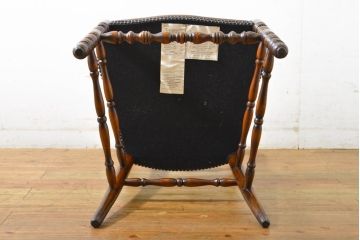 中古　美品　イギリス高級家具　THEODORE ALEXANDER(セオドア・アレキサンダー)　挽物脚が目を惹く!クラシカルなデザインがおしゃれなダイニングチェア(椅子)(R-062735)