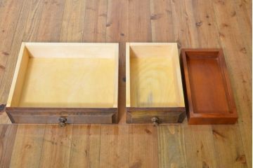 中古　北海道民芸家具　落ち着きのある大人の空間を演出するドレッサー&スツールセット(鏡台、化粧台)(R-062736)