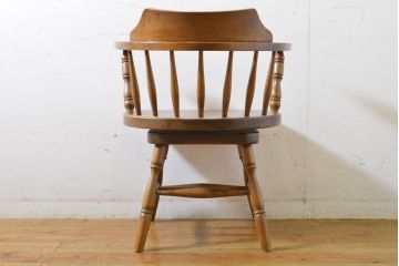 和製ビンテージ　北海道民芸家具　希少な絶版品!!上品でクラシカルな佇まいがお洒落な回転ダイニングチェア(キャプテンチェア、アームチェア、回転イス、椅子、板座チェア、ヴィンテージ)(R-062737)
