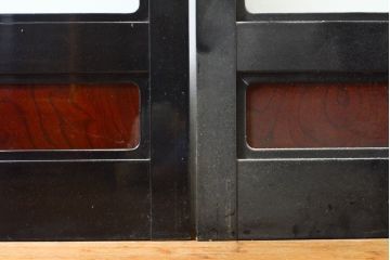 アンティーク建具　総漆塗り　腰板欅(ケヤキ)　プレスガラス入り!!レトロな空間を引き立たせるガラス戸2枚セット(引き戸、建具)(R-062740)