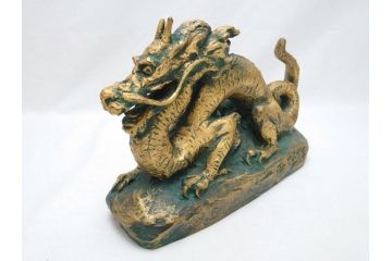 彫塑家　北村西望　「恵み」　龍　置物　銅像(共箱付き、置き物、辰、竜、ブロンズ製)(R-062745)