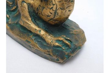 彫塑家　北村西望　「恵み」　龍　置物　銅像(共箱付き、置き物、辰、竜、ブロンズ製)(R-062745)