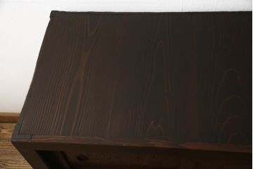 和製アンティーク　明治期　欅(ケヤキ)材　檜(ヒノキ)材　美しい杢目と凝った造りの金具が和の雰囲気を高める帳場箪笥サイドボード(水屋箪笥、引き出し、サイドチェスト、時代箪笥)(R-062752)
