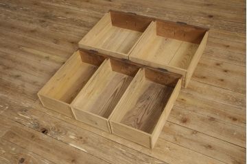 和製アンティーク　明治期　欅(ケヤキ)材　檜(ヒノキ)材　美しい杢目と凝った造りの金具が和の雰囲気を高める帳場箪笥サイドボード(水屋箪笥、引き出し、サイドチェスト、時代箪笥)(R-062753)