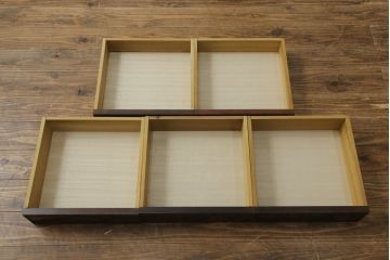 中古　伝統工芸　軽井沢彫り　咲き溢れる桜の花としなやかな幹の彫刻が見事な小引き出し(小物収納、サイドチェスト、引き出し)(R-062755)