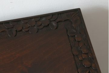中古　伝統工芸　軽井沢彫り　咲き溢れる桜の花としなやかな幹の彫刻が見事な小引き出し(小物収納、サイドチェスト、引き出し)(R-062755)